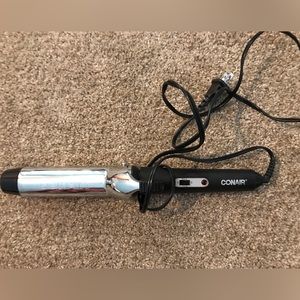 Con. Air curling iron.